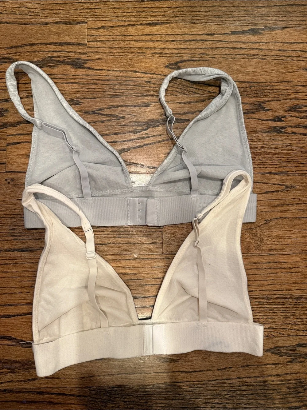 SKIMS Light Gray and Cream Cotton-Blend Triangle Bralettes (2-Pack) - Picture 4 of 7